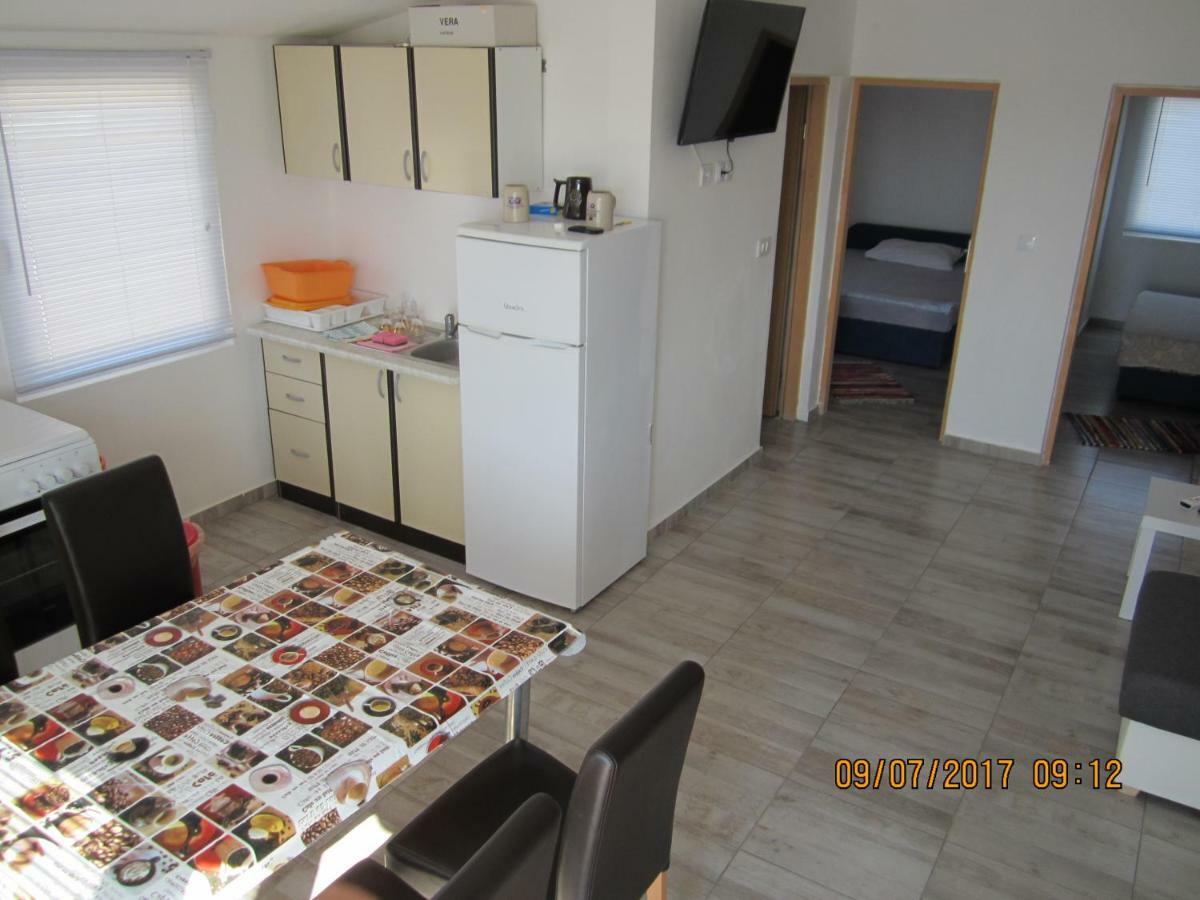 Apartment Nena Vir Eksteriør billede